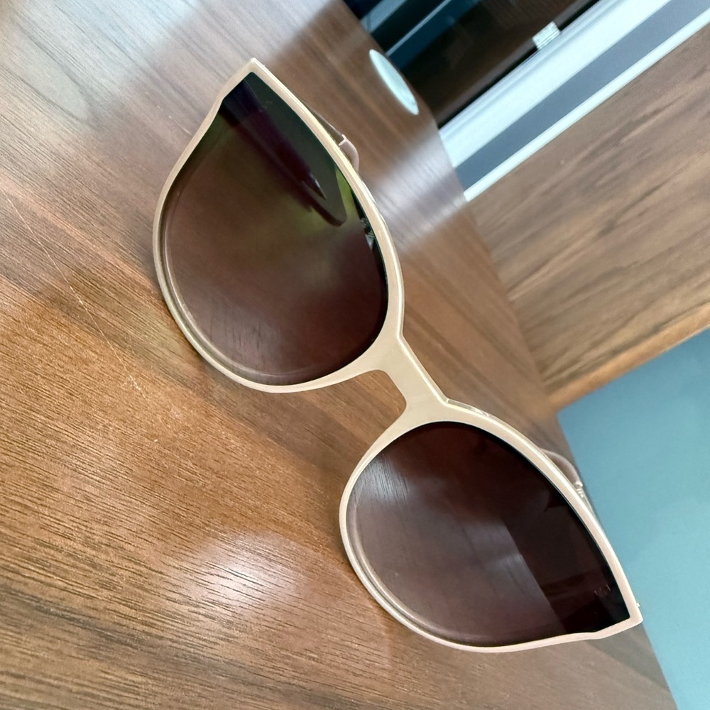 Quay Date Night sunglasses- NEW